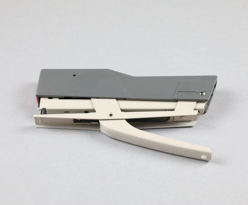 Zenith 590 Stapler | Grey-Beige