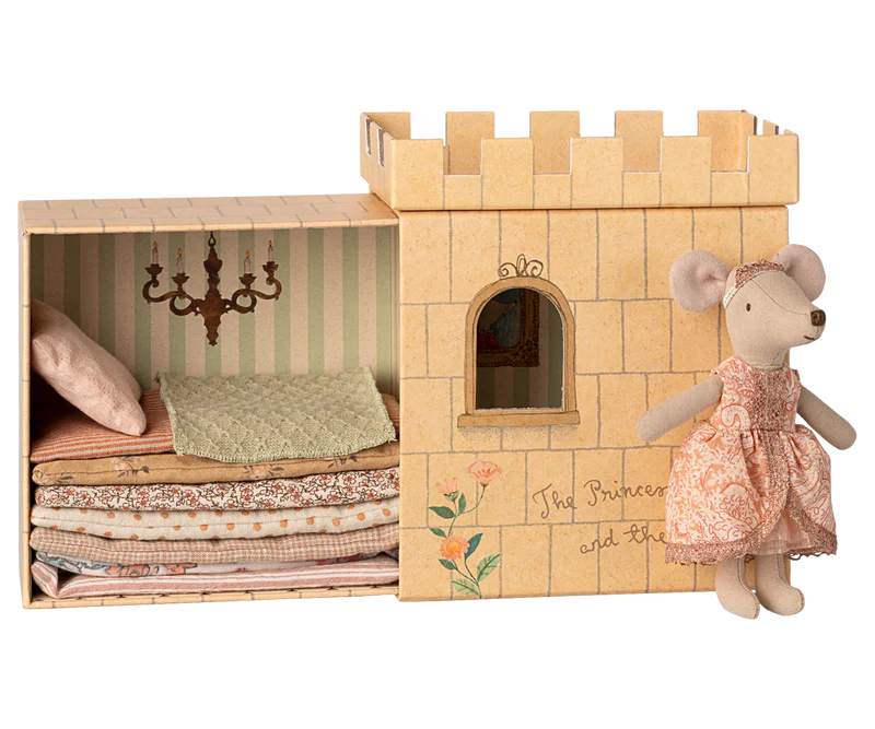 Maileg Princess and The Pea, Big Sister Mouse