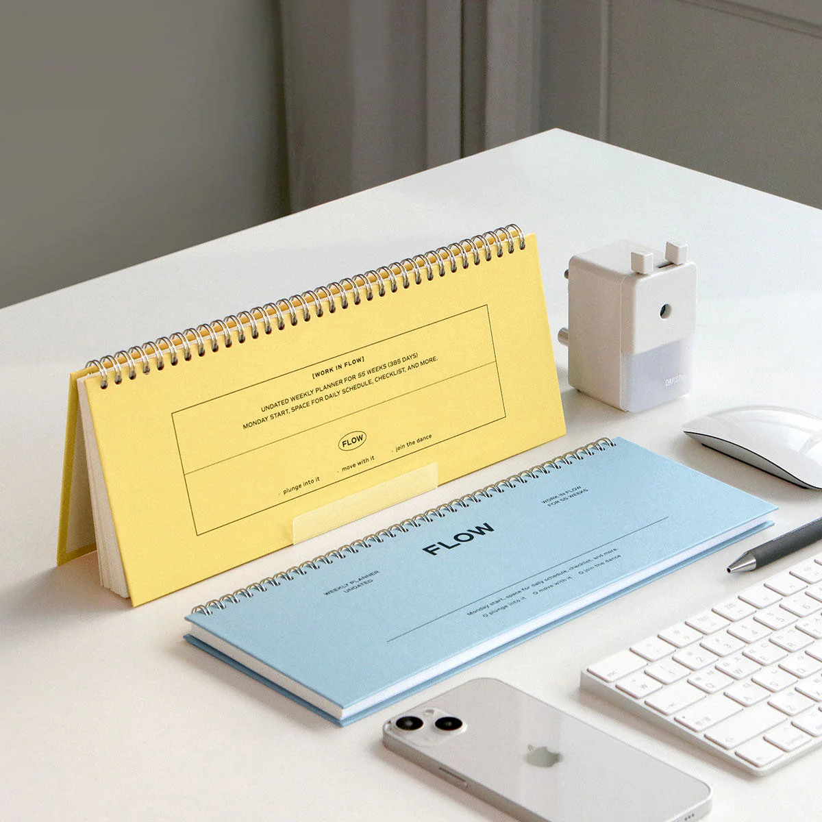 Iconic Flow Weekly Planner – Undated, 12-Month