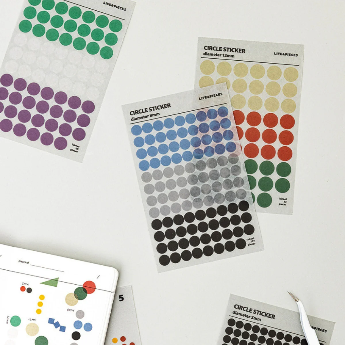 Livework LIFE & PIECES Circle Sticker Set – 4 Sheets