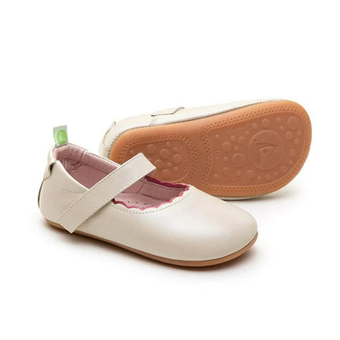 Tip Toey Joey Kids ROUNDY Ballerina Flats – Antique White/Fuchsia Shine