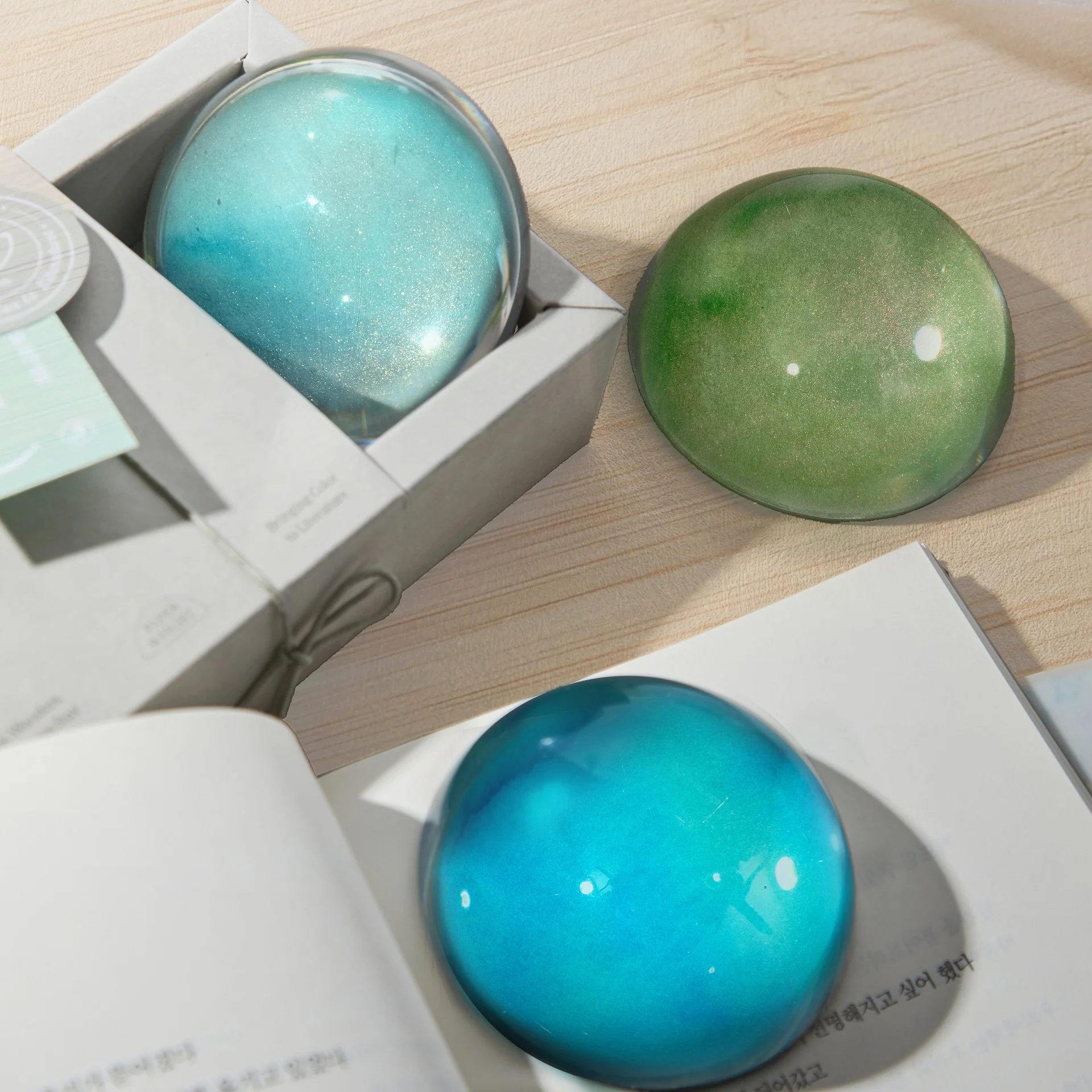 Wearingeul Crystal Ink Paper Weight